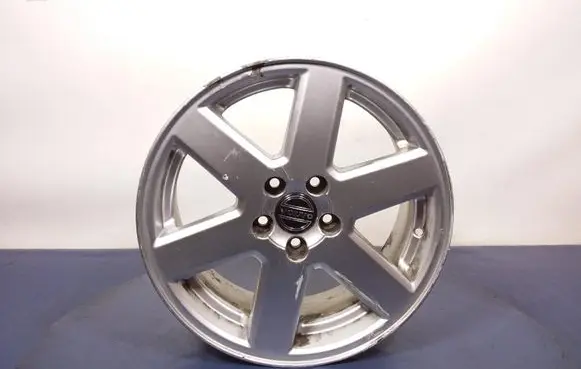 Volvo XC90 R18 alloy rim 8646831