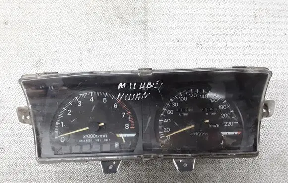 Mitsubishi Galant Speedometer (instrument cluster) MB561547