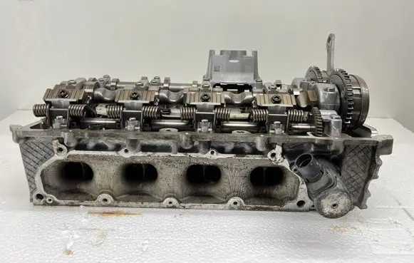 BMW 8 G15 Engine head 11122120715 2120715