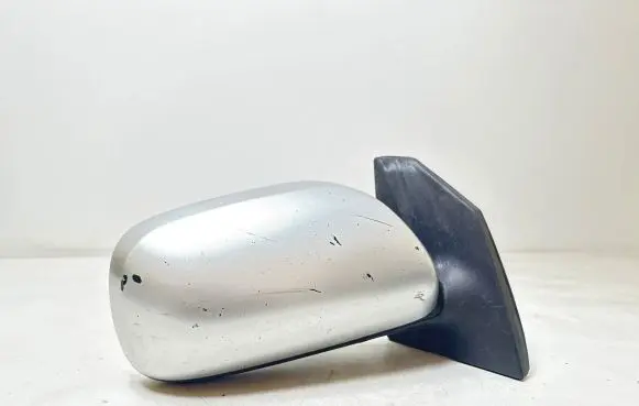 Toyota Corolla E120 E130 Front door electric wing mirror E11015829 E1025829