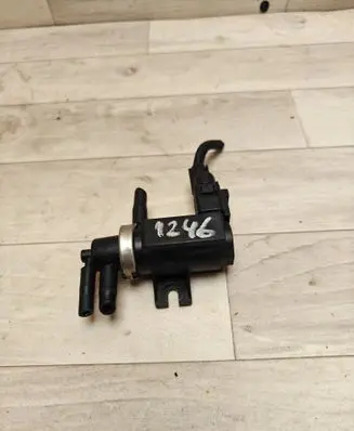 Seat Alhambra (Mk1) Turbo solenoid valve 1J0906627
