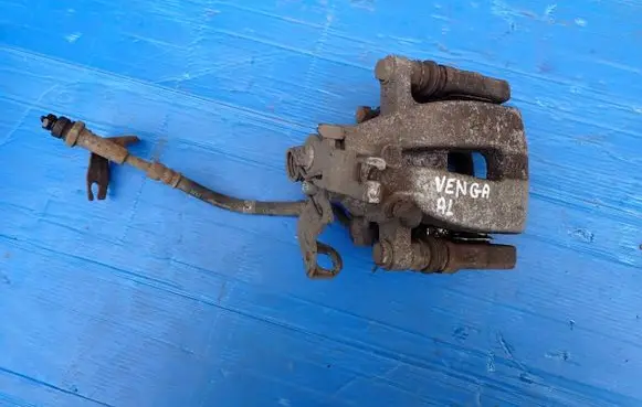 Hyundai ix20 Front brake caliper 
