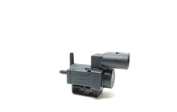 Volkswagen Touareg II Turbo solenoid valve 06E145218A