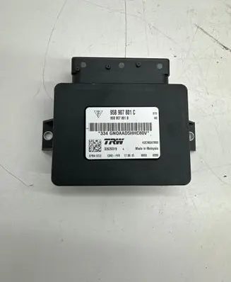 Porsche Macan (95B) Hand brake control module 95B907801C 32620319 A2C90347000