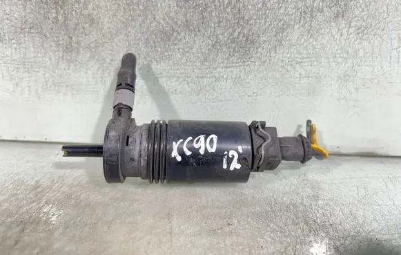 Volvo XC90 Windscreen/windshield washer pump 1012458 879266