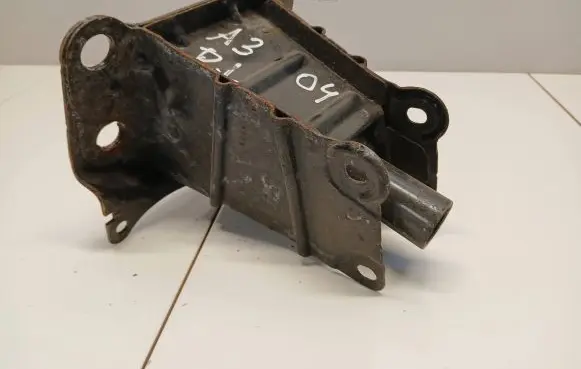 Audi A3 S3 8P Front bumper mounting bracket