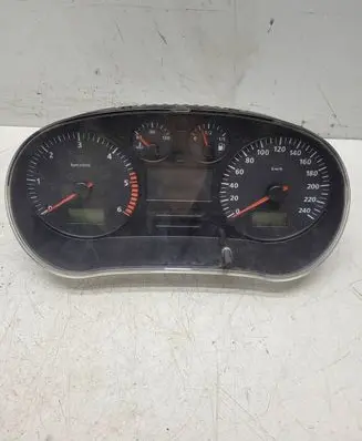 Seat Toledo II (1M) Speedometer (instrument cluster) 88311292