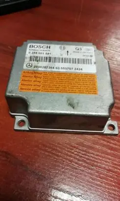 Mercedes-Benz CLK A209 C209 Airbag control unit/module 2038207385