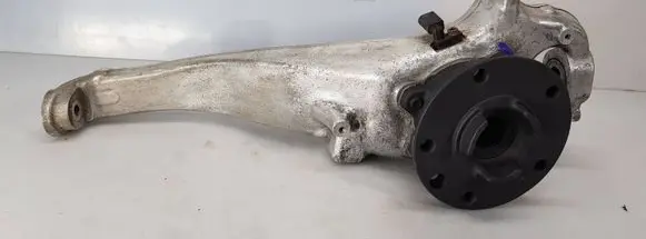 Porsche Cayenne (92A) Front wheel hub spindle knuckle 7P0407245A