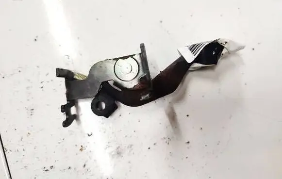 KIA Ceed Fuel tank opening switch 