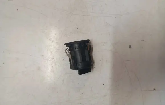Passenger airbag on/off switch