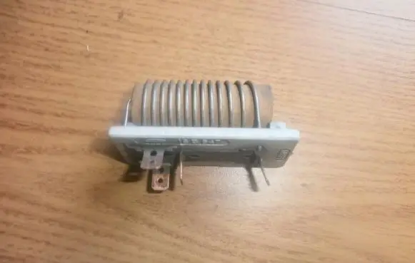 Ford Fiesta Heater blower motor/fan resistor 18b647
