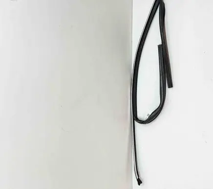 Front door glass trim molding