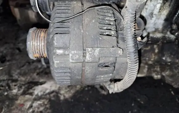 Citroen Berlingo Generator/alternator 9645907580