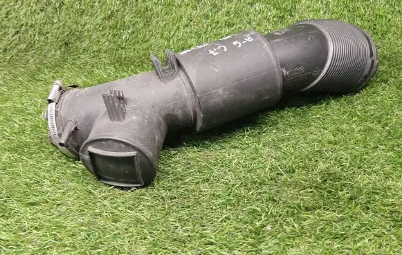 Audi A6 S6 C7 4G Air intake duct part 06E129615H