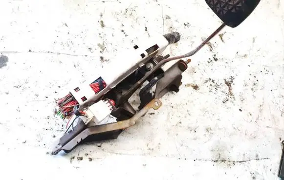 Clutch pedal