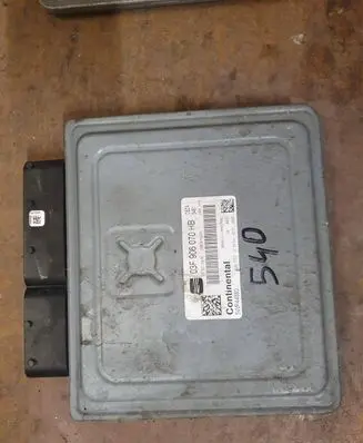 Seat Ibiza IV (6J,6P) Engine control unit/module 03F906070HB 03F907309AE 5WP44880
