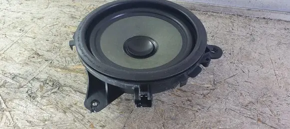 Volvo XC90 Front door speaker 8633109