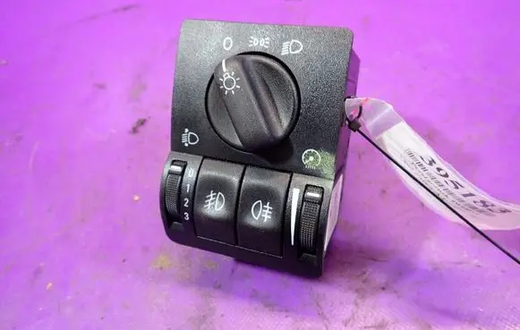 Opel Zafira A Light switch