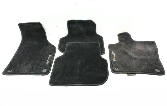 Volkswagen Jetta VI Car floor mat set 5C7061370BWGK 5C7061370B