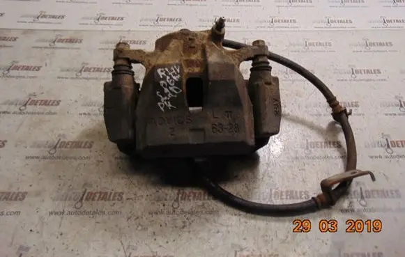 Toyota RAV 4 (XA30) Front brake caliper