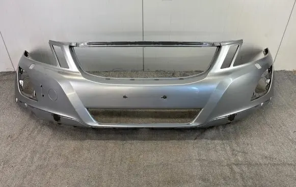 Volvo XC60 Front bumper 30763408 Z823