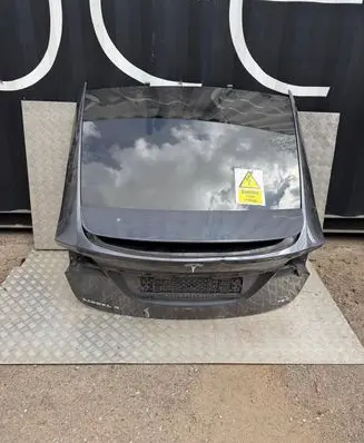 Tesla Model X Tailgate/trunk/boot lid 