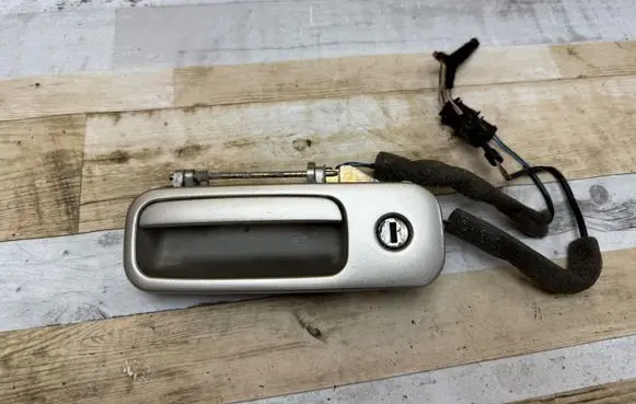 Ford Galaxy Tailgate/trunk/boot exterior handle 6N0827565D 6X0827565B 7M3827565