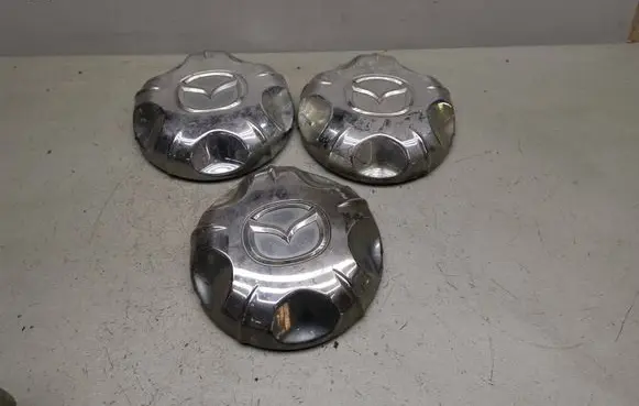 Mazda Tribute Original wheel cap YL841A096BB