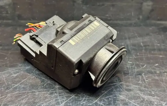 Mercedes-Benz Sprinter W906 Ignition lock A9065456508 3300306701