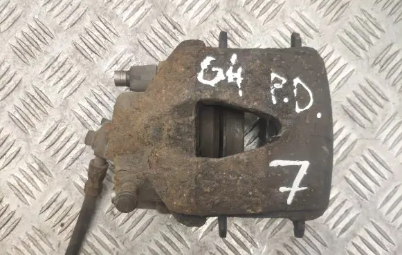 Volkswagen Golf V Front brake caliper