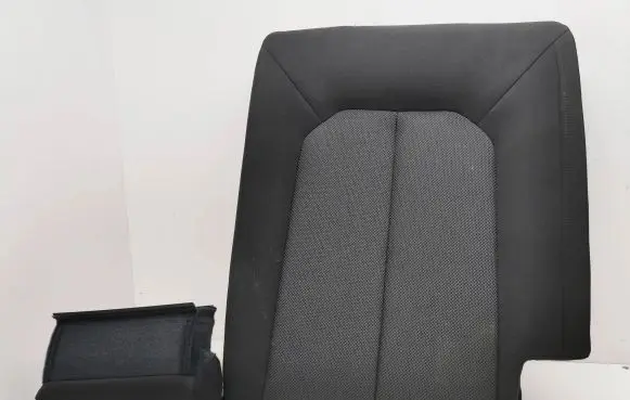 Audi Q3 F3 Rear seat 