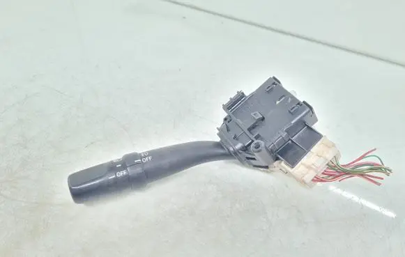 Toyota Avensis T250 Indicator stalk 17F224 0414005140