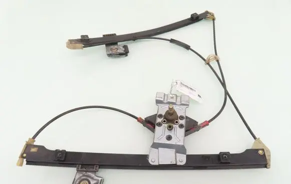 Volkswagen Golf III Front door manual window regulator 1H0837401B