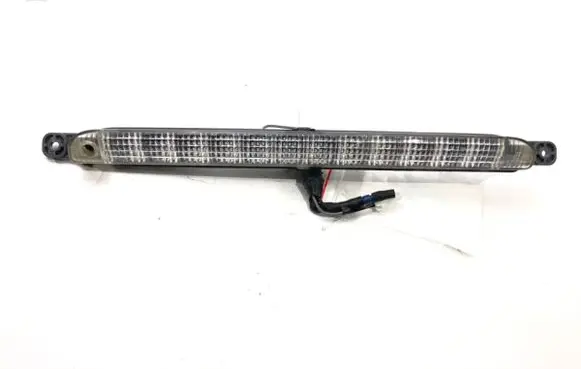 Mitsubishi Outlander Third/center stoplight