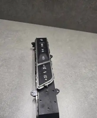 Jaguar I-Pace A set of switches M9D314B793AC J9D314B791AD