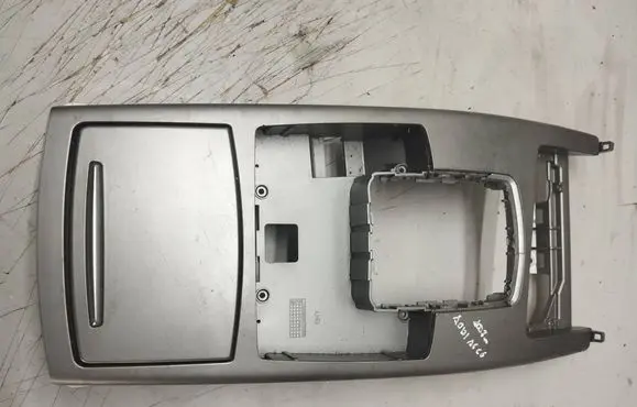 Audi A6 S6 C6 4F Center console 4F1864261 T0021886 P0103820