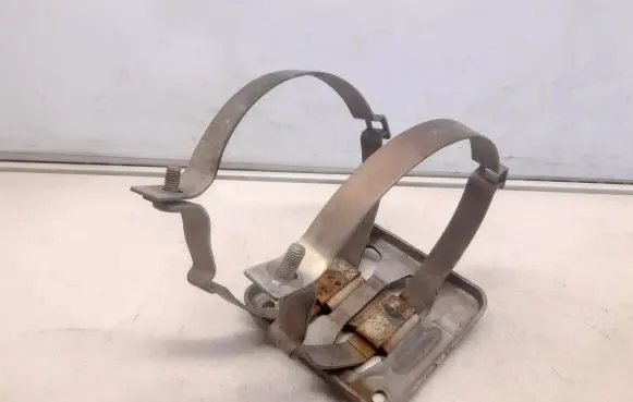 Nissan Qashqai Muffler mount bracket/holder 20817JG72A