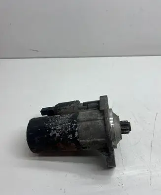 Volkswagen Golf IV Starter motor 