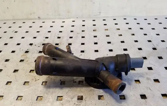 Skoda Superb B6 (3T) Engine coolant pipe/hose 03L121131AA