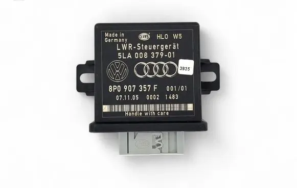 Audi A6 S6 C6 4F Light module LCM 5LA00837901 8P0907357F