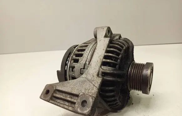 Volvo XC90 Generator/alternator 30667787