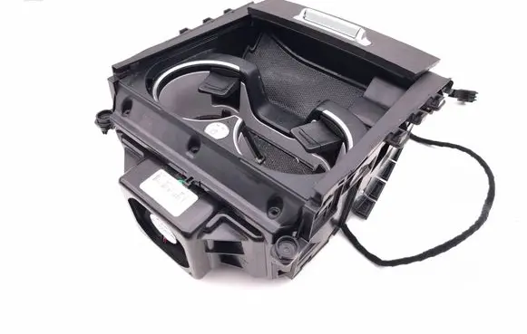 Cup holder front