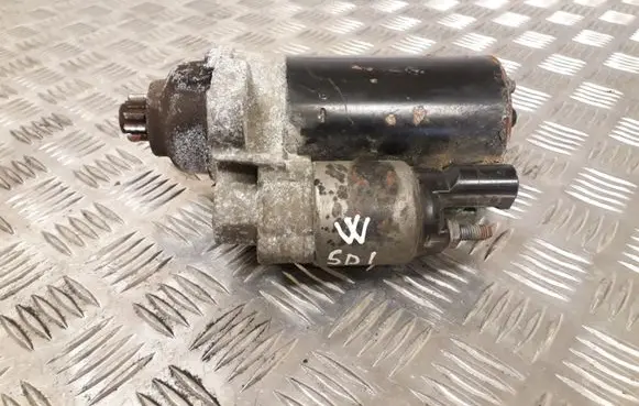 Volkswagen Golf IV Starter motor 0001125018