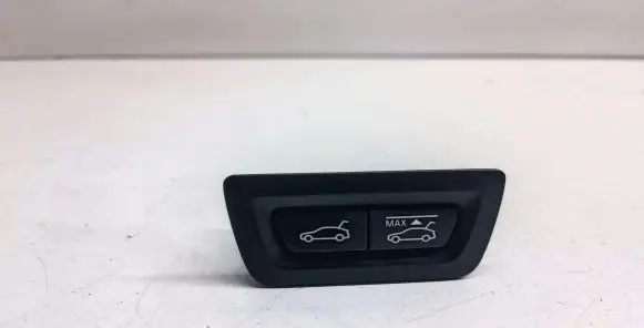 BMW 5 GT F07 Tailgate/boot open switch button 9302262 61319302262