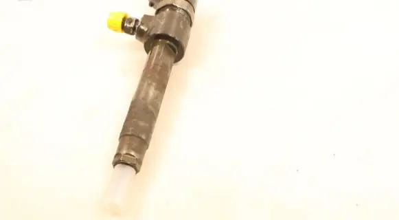 Opel Vectra C Fuel injector 0445110165