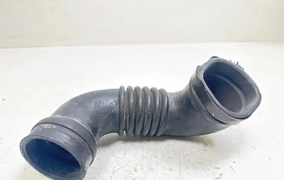 Mazda 6 Intercooler hose/pipe RF5C13221