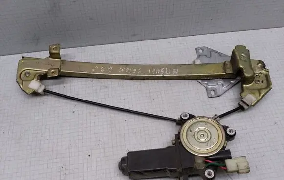 Mitsubishi Galant Rear door window regulator with motor MB517476 0621002790