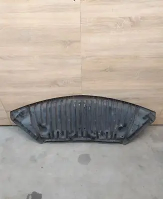 Mercedes-Benz E A207 Front bumper skid plate/under tray A2075200623