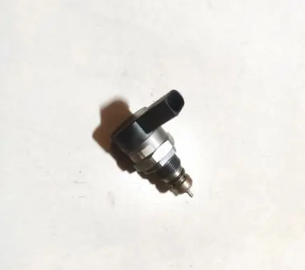 Fuel pressure sensor